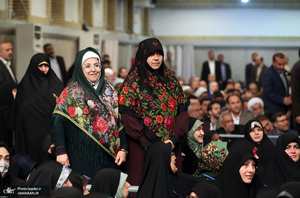 دیدار مسئولان نظام و مهمانان کنفرانس وحدت اسلامی با رهبر معظم انقلاب