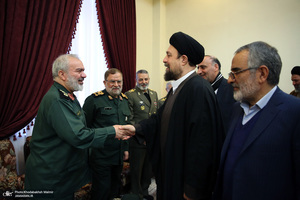 حاشیه های تجدیدمیثاق فرماندهان و کارکنان نیروهای مسلح با آرمان‌های امام خمینی (س)