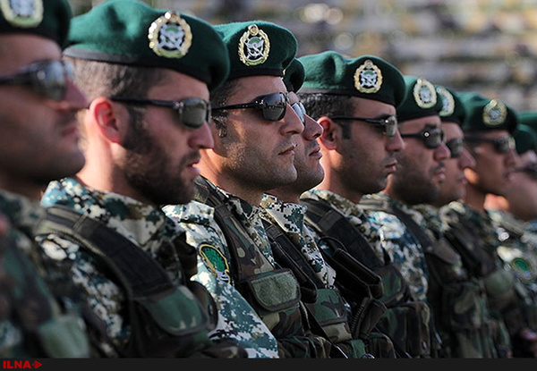 رژه باصلابت نیروهای مسلح زنجان در روز ارتش