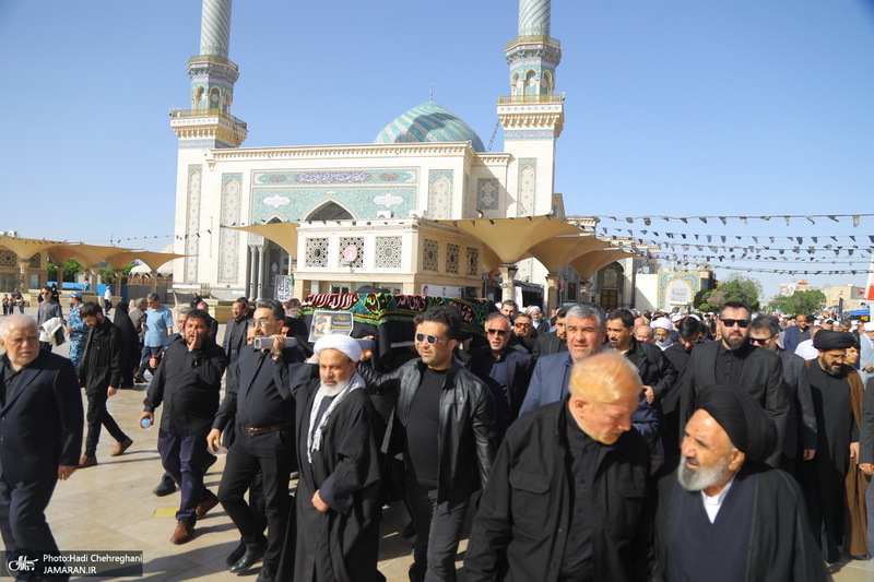 مراسم تشییع آیت الله موسوی تبریزی (ره)