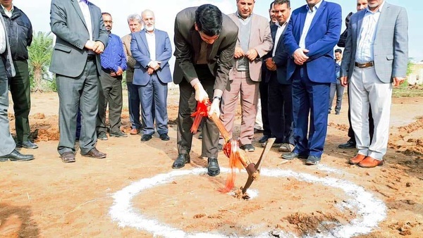 کلنگ احداث دو پروژه آموزشی در راستای حذف مدارس کانکسی در شهرستان حمیدیه