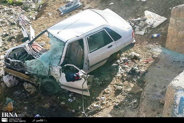 سقوط خودرو در آزادراه کاشان- قم یک کشته برجای گذاشت