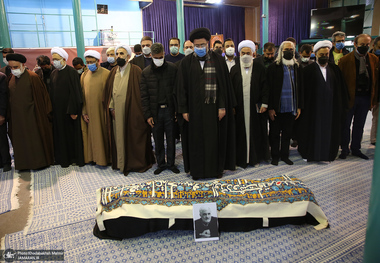 مراسم تشییع حجت الاسلام و المسلمین علی اصغر سعادتی در حسینیه جماران