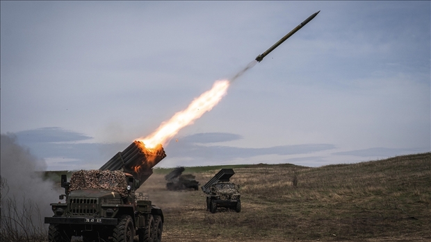 لهستان 12 بالگرد هجومی به اوکراین داد/ کی یف: 233 هزار نظامی روسی در جنگ کشته شدند