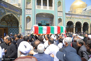 تشییع مرحوم آیت الله عباسعلی سلیمانی (ره) در حرم مظهر حضرت معصومه (س)