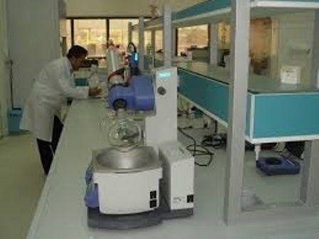 انجام هشت هزار آزمون در آزمایشگاه مرجع کنترل کیفی دامپزشکی قزوین