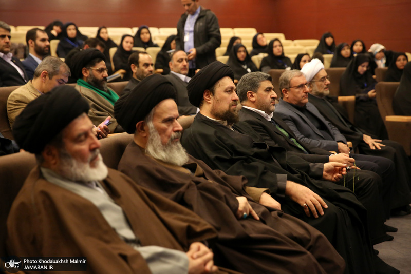 حضور سید حسن خمینی در اختتامبه مسایقات قرآنی ، اذان وتفسیر کارکنان بانک صادرات