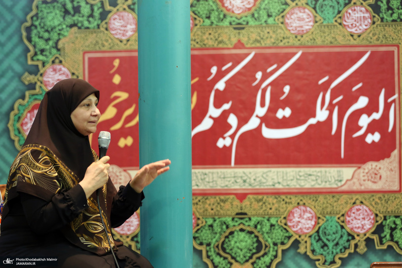 دیدار جمعی از خواهران نخبه عراقی با دکتر فاطمه طباطبایی در جماران