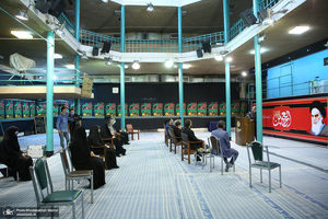 شب شعر «اين محرم وصفر است كه اسلام را زنده نگه داشته است» در حسینیه جماران