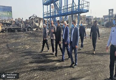 بازدید معاون سیاسی امنیتی دادستان کل کشور از محل انفجار در بندر شهید رجایی/ امیری اصفهانی: فرآیند رسیدگی به پرونده مقصران احتمالی این حادثه باید شفاف و قاطعانه باشد/ جبران خسارات همه اقشار آسیب دیده با سرعت و با همان فرآیند قبلی در دستور کار قرار گیرد