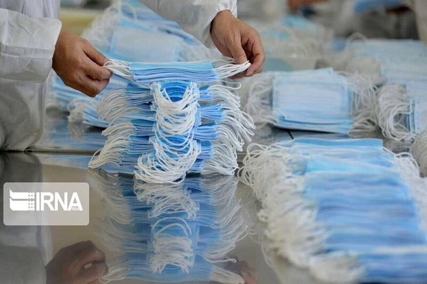 بانوان مهریز ۱۳ هزار لوازم بهداشتی تولید کردند