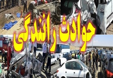 15 مصدوم در اثر واژگونی اتوبوس در فیروزآباد-قیروکارزین 