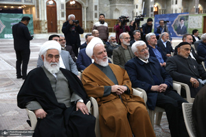 تجدید میثاق رئیس و جمعی از اعضای مجمع تشخیص مصلحت نظام با آرمان‌های امام خمینی (س)-2