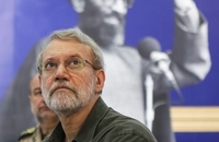 بازدید علی لاریجانی از باغ موزه‌ی ملی انقلاب اسلامی و دفاع مقدس (1)