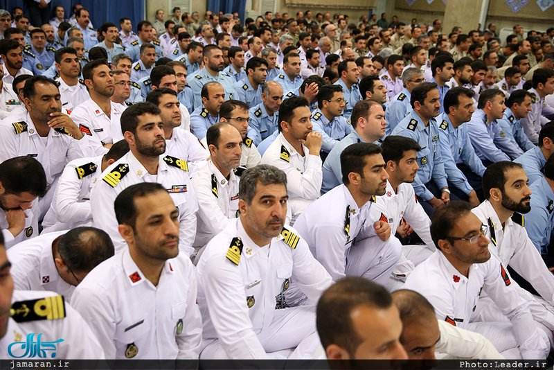 دیدار جمعی از فرماندهان و کارکنان ارتش با رهبر معظم انقلاب 