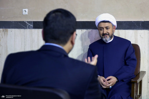 گفتگو با رئیس موسسه تنظیم و نشر آثار امام خمینی (س)  در حسینیه جماران