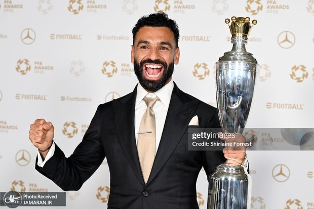 جایزه تاریخی لیگ انگلیس در دست فرعون لیورپولی+ عکس