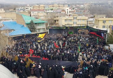 اجتماع عظیم عزاداران فاطمی در دماوند برگزار شد