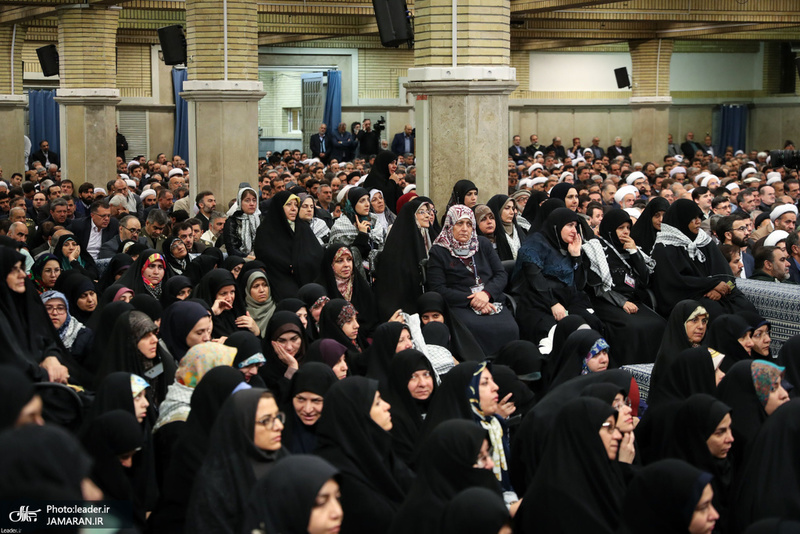 دیدار مسئولان نظام و میهمانان کنفرانس وحدت اسلامى‌ با رهبر معظم انقلاب