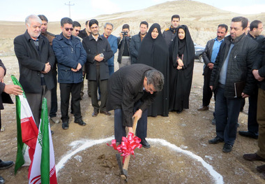 14 طرح عمرانی در روستاهای مراغه افتتاح و کلنگ زنی شد