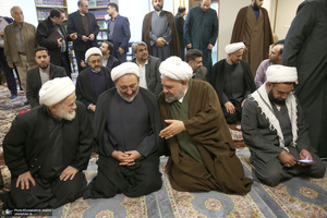 دیدار رئیس و جمعی از معاونان و مدیران مؤسسه تنظیم و نشر آثار امام خمینی(س) با نماینده مقام معظم رهبری در عراق