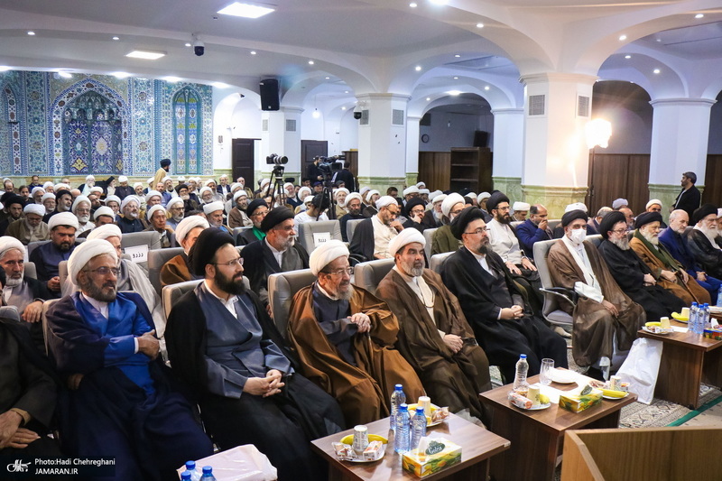 «مفتاح الهدایه فی شرح تحریر الوسیله» - 1