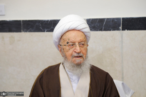 عمامه گذاری طلاب در روز عید مبعث توسط مراجع عظام تقلید‎‎