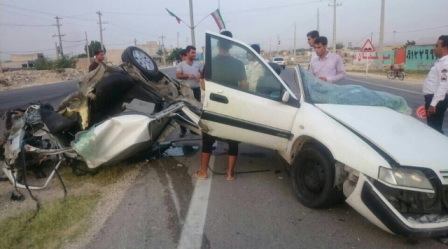 برخورد زانتیا با تیر برق درمحور دیر-بوشهر 2 کشته و مصدوم برجا گذاشت
