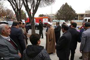 بازدید آیت الله دری نجف آبادی از نمایشگاه عکس امام دل‌ها‎