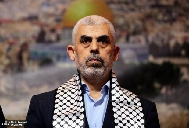 رمانی که شهید سنوار در زندان اسرائیل نوشت به زبان فارسی منتشر می شود + عکس