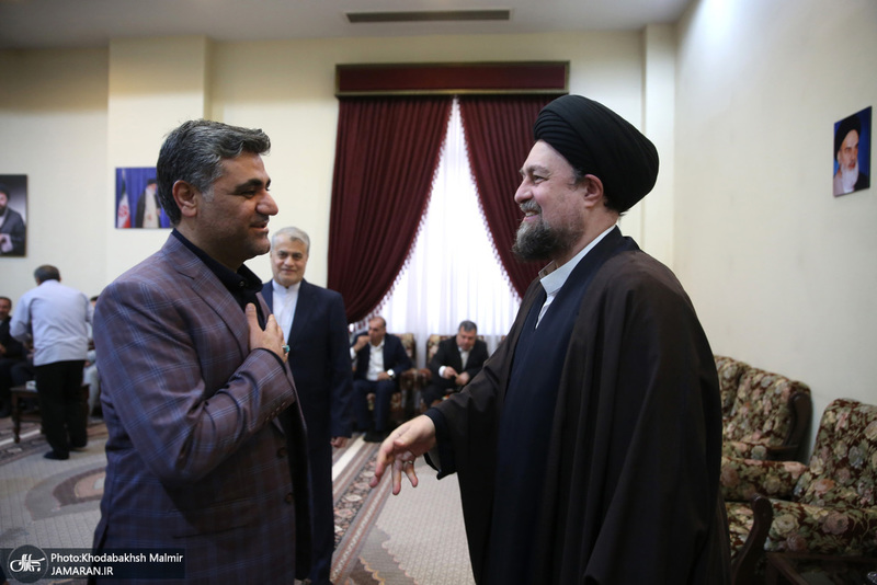 حاشیهتجدید میثاق رئیس و جمعی از نمایندگان مجلس شورای اسلامی با آرمان‌های امام خمینی(س)