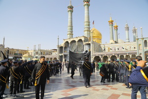 دسته عزاداری خادمین حرم مطهر حضرت معصومه (س) در سالروز شهادت امام رضا (ع)