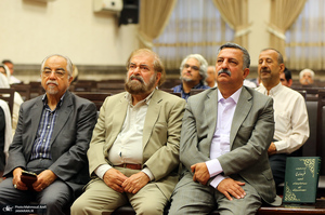 مراسم بزرگداشت امام خمینی (س) در آدریان زرتشتیان