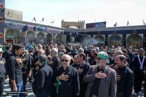 حال و هوای حرم کریمه اهل بیت در ظهر تاسوعای حسینی(ع)