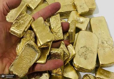 چشم انداز طلا و ارز از دید یک کارشناس اقتصادی: قیمت سکه زیر 90 میلیون تومان است / دلار با توافق حداکثر 15 درصد می ریزد / قیمت دلار با نقدینگی فعلی در تعادل است
