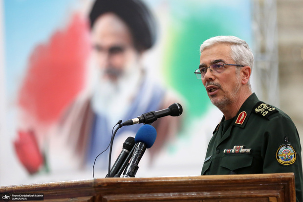 سرلشکر باقری: هیچ تهدیدی علیه ایران بی‌پاسخ نمی‌ماند/ برای دفاع از منافع ملی و خلیج فارس آماده‌ایم/ نیرو‌های مسلح جمهوری اسلامی ایران، برای هر شرایطی آمادگی کامل دارند