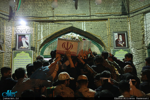 وداع با پیکر مطهر شهید امیر‌سعید قاسمی در امامزاده صالح(ع) فرحزاد 
