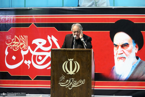 شب شعر «اين محرم وصفر است كه اسلام را زنده نگه داشته است» در حسینیه جماران