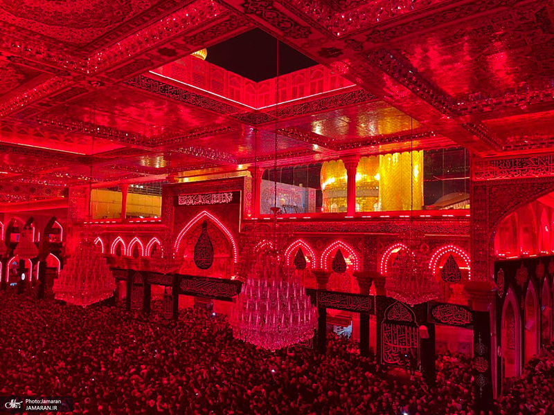 مراسم تعویض پرچم حرم مطهر امام حسین (ع) در کربلا