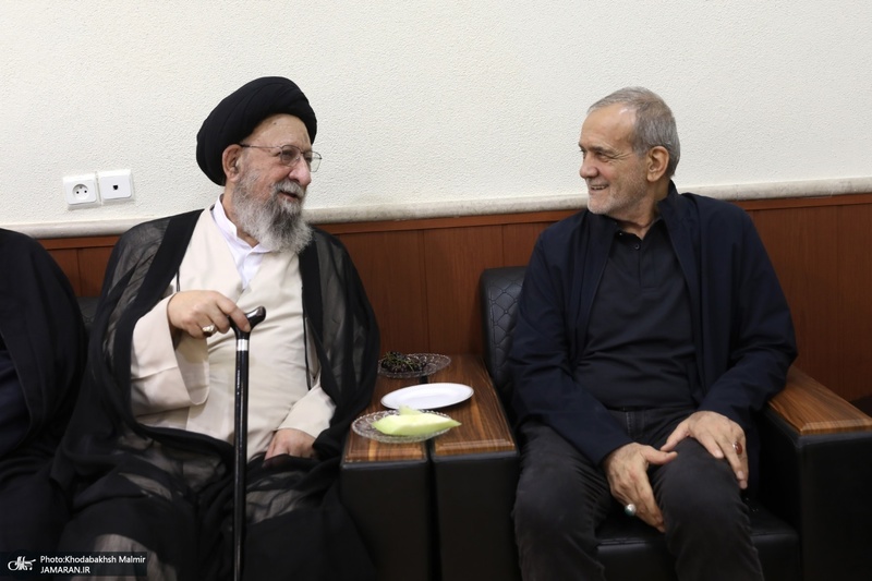 دیدار رئیس جمهوری با آیت الله سید حسن خمینی