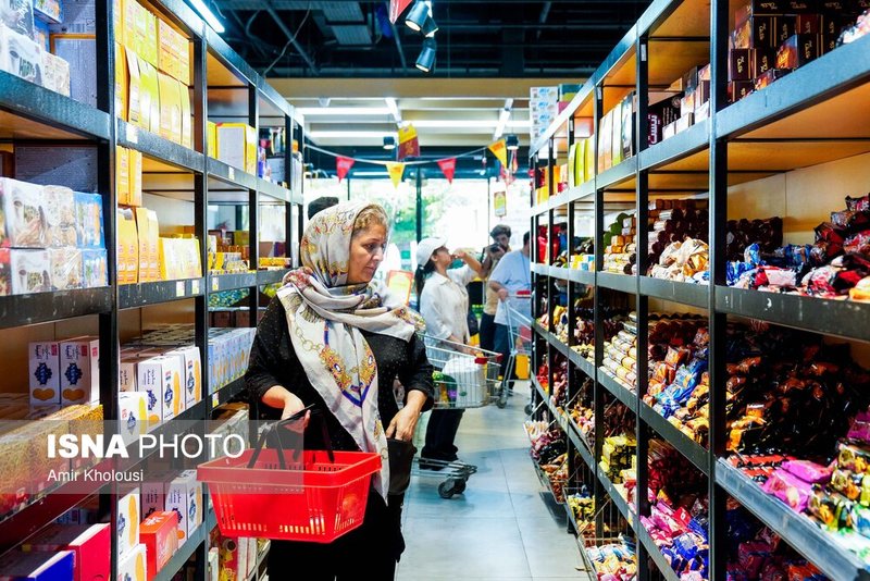 جریان عادی زندگی در شهر تهران...