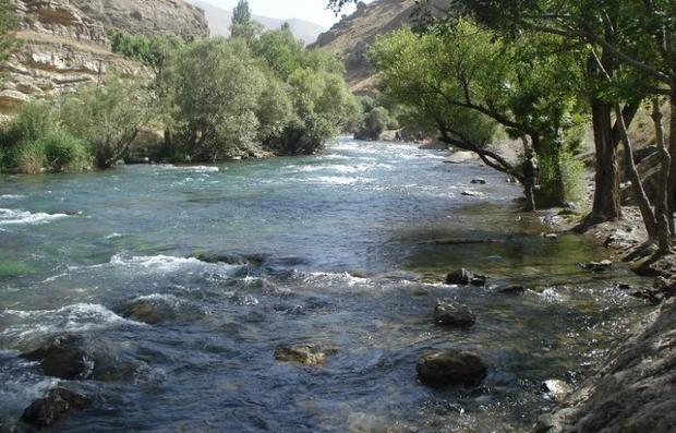 وسعت رودخانه های اصلی قم 930 کیلومتر است