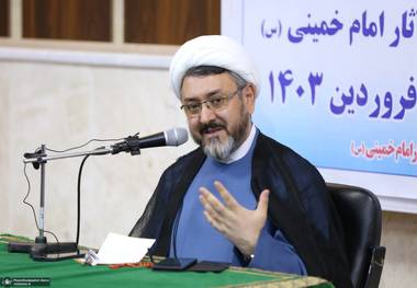 کَمْساری: فکرُ الإمام هو البرمجیةُ التی تُدیرُ البلاد وتُجیبُ عن أسئلة واحتیاجات الیوم