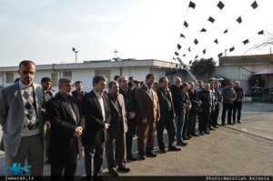 ادای احترام جمعی از پرسنل حرم امام خمینی به به شهدای آتش نشان 