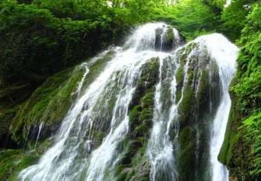 کبودوال تنها آبشار خزه ای ایران در گلستان