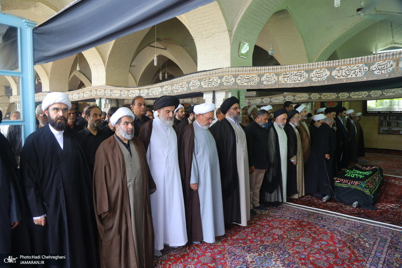 مراسم تشییع همسر مرحوم آیت الله راستی کاشانی (ره)