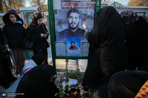 مهمانی لاله ها در قطعه شهدای بهشت زهرا