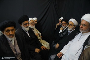 مراسم چهلمین روز تدفین رهبر شهید در دفتر آیت الله العظمی سیستانی در قم