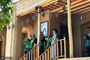 غبار روبی و عطر افشانی بیت و زادگاه امام خمینی (س)