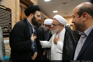 مراسم بزرگداشت والده آیت الله واعظ موسوی در بیت علامه طباطبایی قم